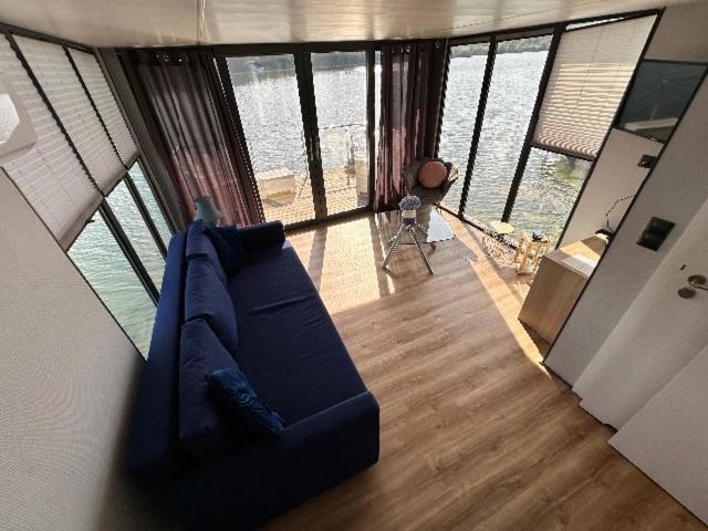 Rybakowka Houseboats Na Wodzie Botel